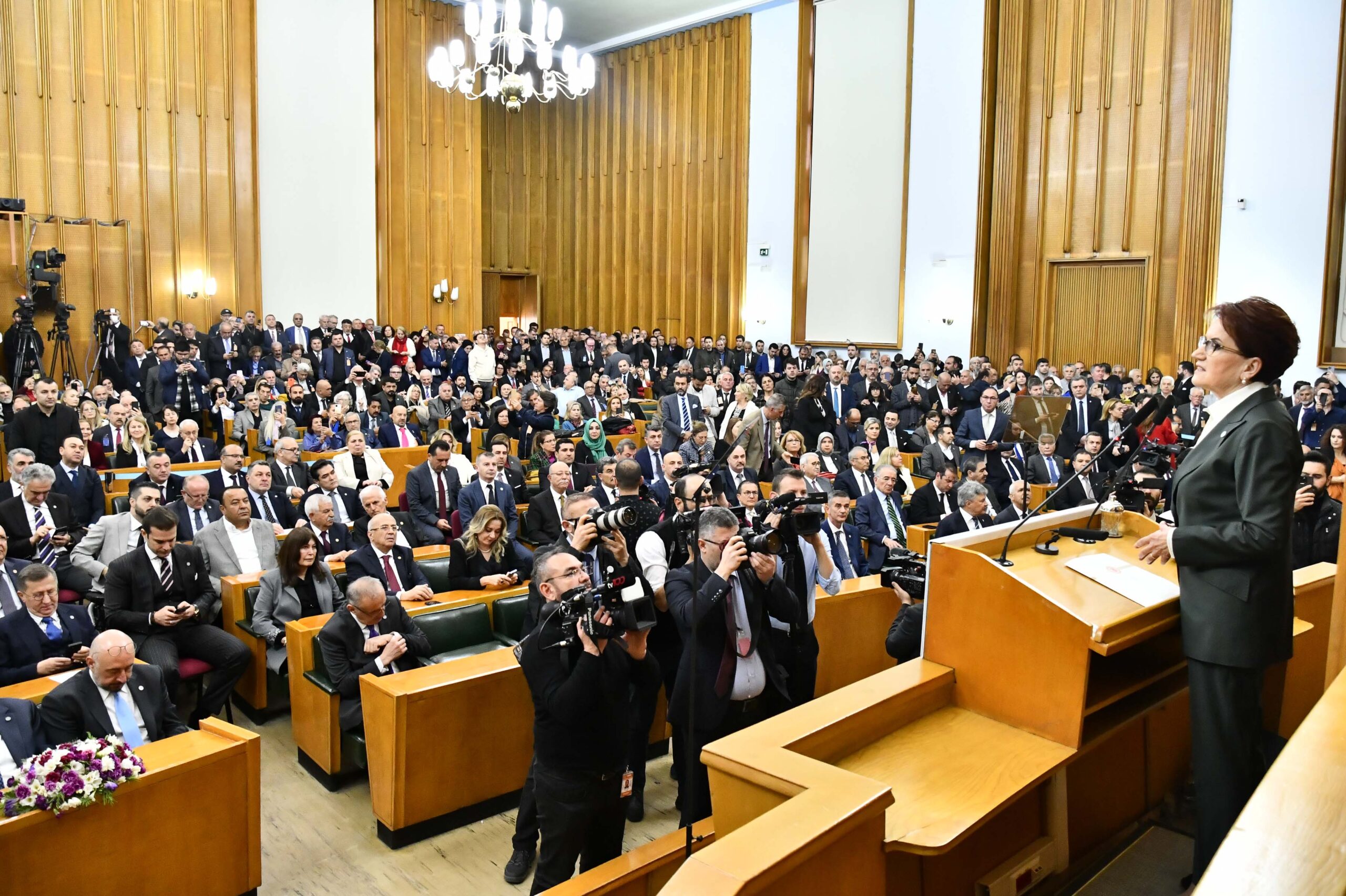 ﻿ Türkiye Büyük Millet Meclisi 28. Dönem Ağrı Milletvekilleri Kim? Yapay Zekaya Sorduk