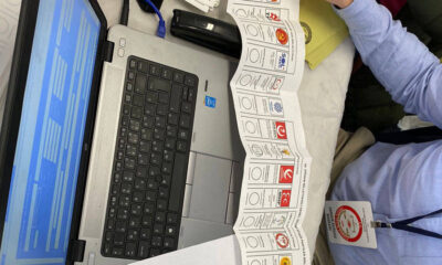 ﻿ Avustralya'da seçmene verilen oy pusulasında AKP mührü çıktı! Olay hakkında açıklama