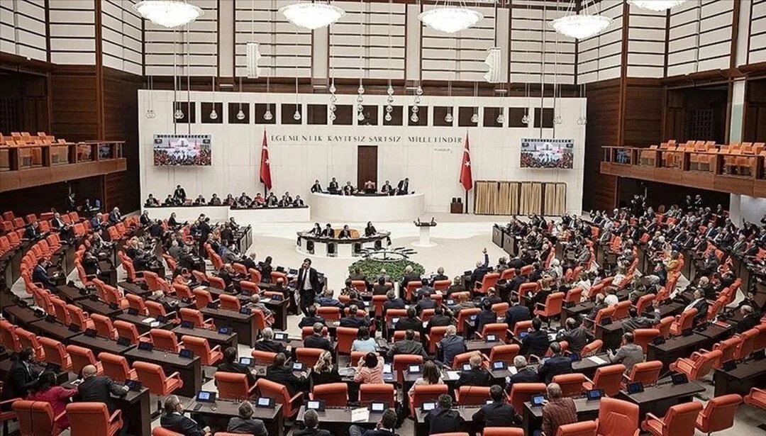 Türkiye Büyük Millet Meclisi 28. Dönem Bitlis Milletvekilleri Kim? Yapay Zekaya Sorduk