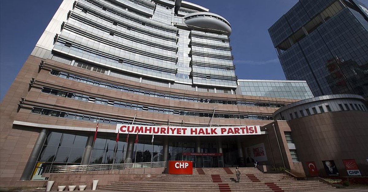 CHP'de sarsıntı! Ankara'da 43 CHP il başkanı, olağanüstü tüzük kurultayı istedi!