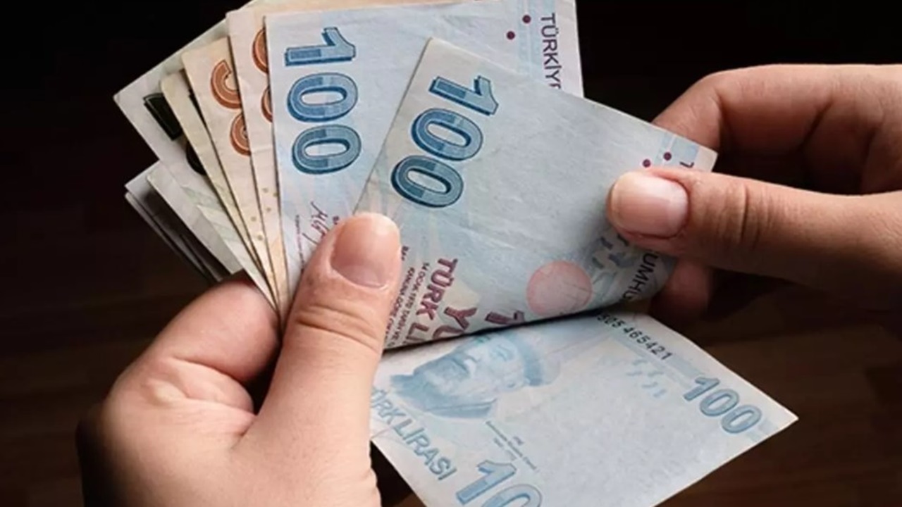SSK ve BAĞKUR Emeklilerine Refah Payı Artışı! 7500 TL Üstüne Dev Zam