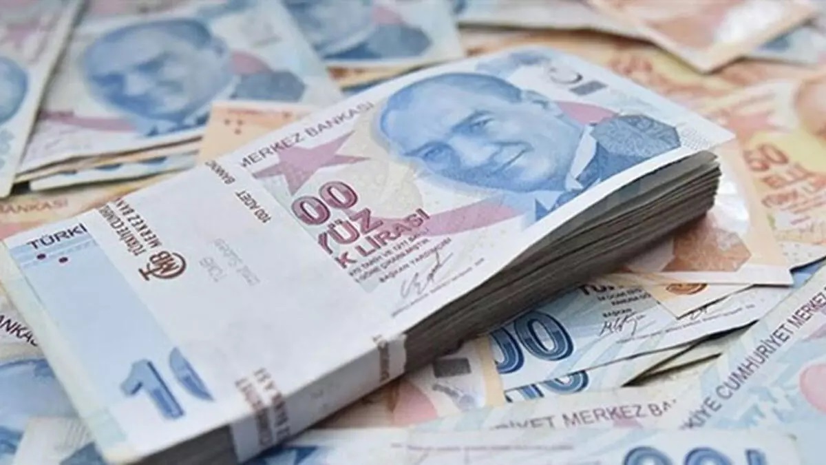 8.077 Seyyanen Zam, %10 Refah Payı... SGK-SSK, Bağkur, 7.500 TL Maaş Alana 9.437,50 TL Ek Ödeme! Emekliye %35 Zam Tablosu Değişti!