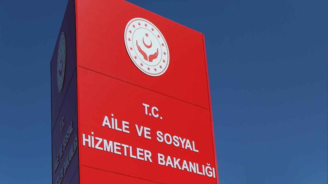 Aile ve Sosyal Hizmetler Bakanlığı 14 İlde KPSS'siz Memur ve İşçi Alımı Yapacak! Başvurular Başladı