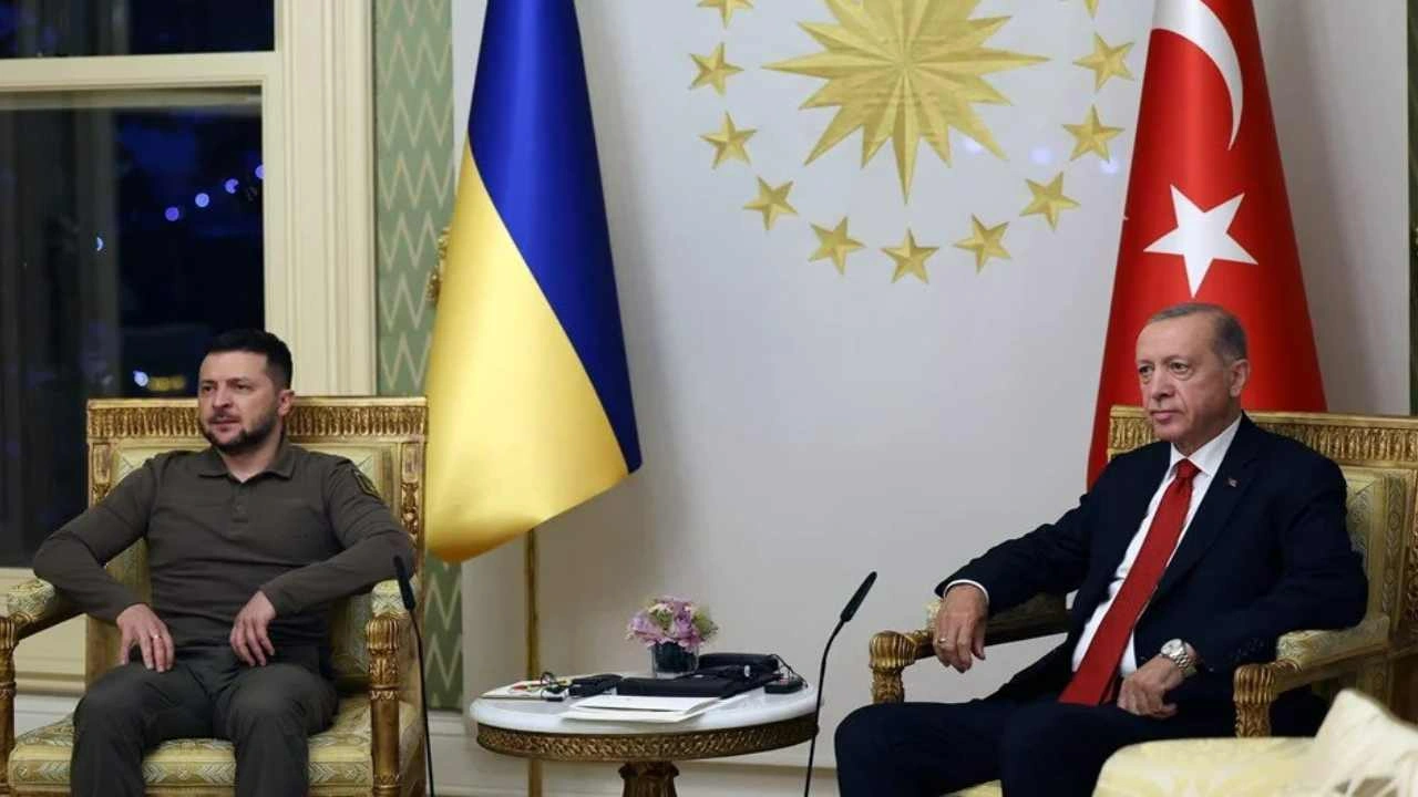 Cumhurbaşkanı Erdoğan ile Zelenskiy toplantının ardından açıklamalarda bulunuyor: Ukrayna NATO üyeliğini hak ediyor