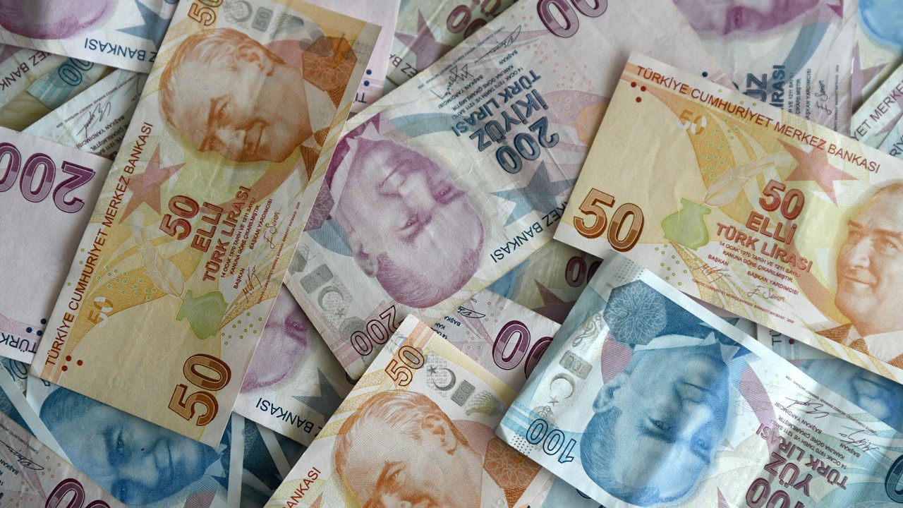 Türk lirası 10 yılda: 80 bin lira 520 bin değer kaybetti