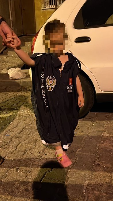 İstanbul'un Ataköy semtinde yaşanan üzücü bir olayda, 3 yaşındaki S.C. adlı kız çocuğu fidye amaçlı olarak kaçırıldı. Sonuçta yapılan operasyonla suçlular yakalandı. İşte detaylar: