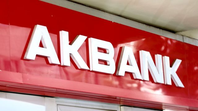Akbank Müşterilerine Para Dağıtıyor! Akbank Kart Sahiplerine 2.000 TL Nakit Para
