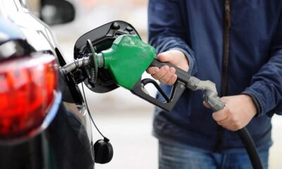 Akaryakıt Fiyatlarında SERT DÜŞÜŞ! Dolarla Birlikte Benzin ve Motorin Fiyatları da Düşüyor