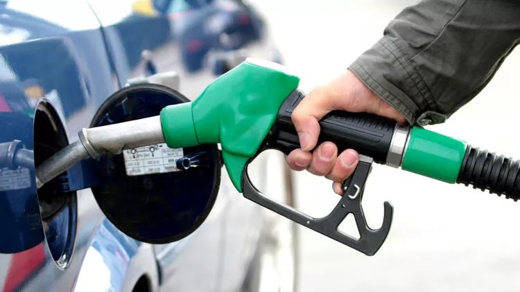 Akaryakıta Yeni Zamlar Yolda! Benzin Fiyatları Son 11 Ayın Zirvesine Oturdu! Zam Kapıda