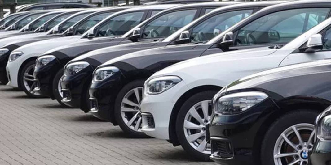 ÖTV'siz Otomobil Dönemi: Clio ve Dacia Duster'ın Fiyatı Bu Sebeple Yarı Yarıya Satılıyor