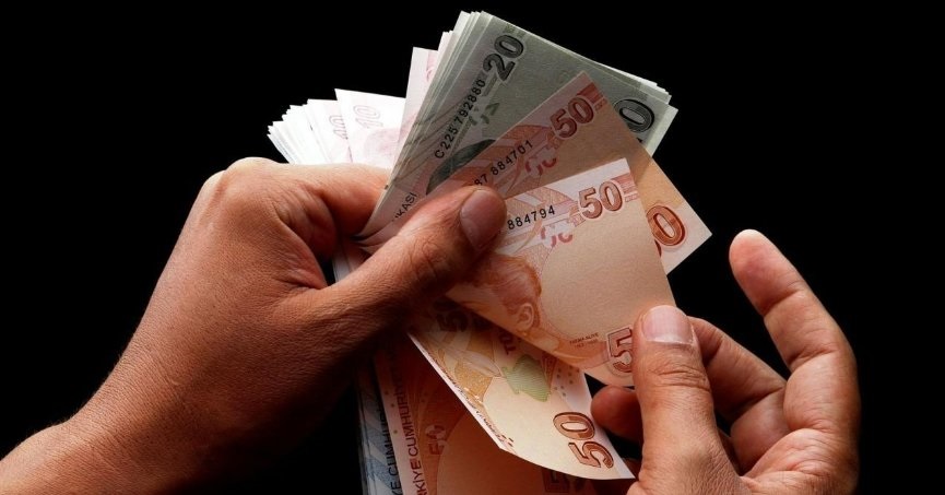 Halkbank’tan emekliye jestin kralı! 3 ayda bir ödemeli 50.000 TL emekli maaş hesaplarına ekleniyor