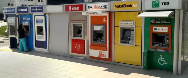 HSBC, ING, Akbank, Denizbank, Vakıfbank, Yapı Kredi’de hesabı olanlar yaşadı! Bu bankalar resmen para dağıtıyor