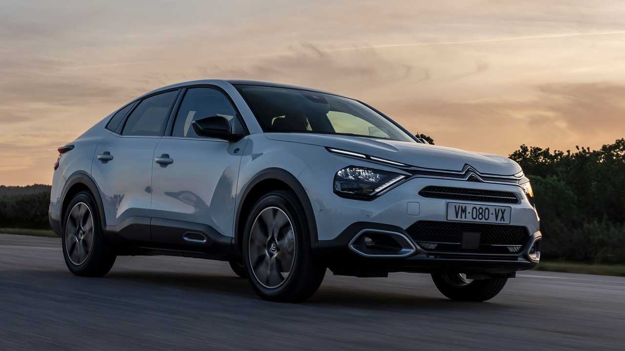 Citroen Fiyat Listesinde Değişiklik Yaptı! O Modelin Fiyatı Düştü! Fiyatı Gören Hemen Bayilere Koşuyor! BU FİYATA KAÇMAZ