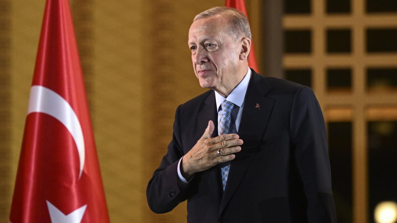 Cumhurbaşkanı Erdoğan Emekli Vatandaşlara Müjdeyi Verdi: 12.000 TL Ek Ödeme Yapılacak!