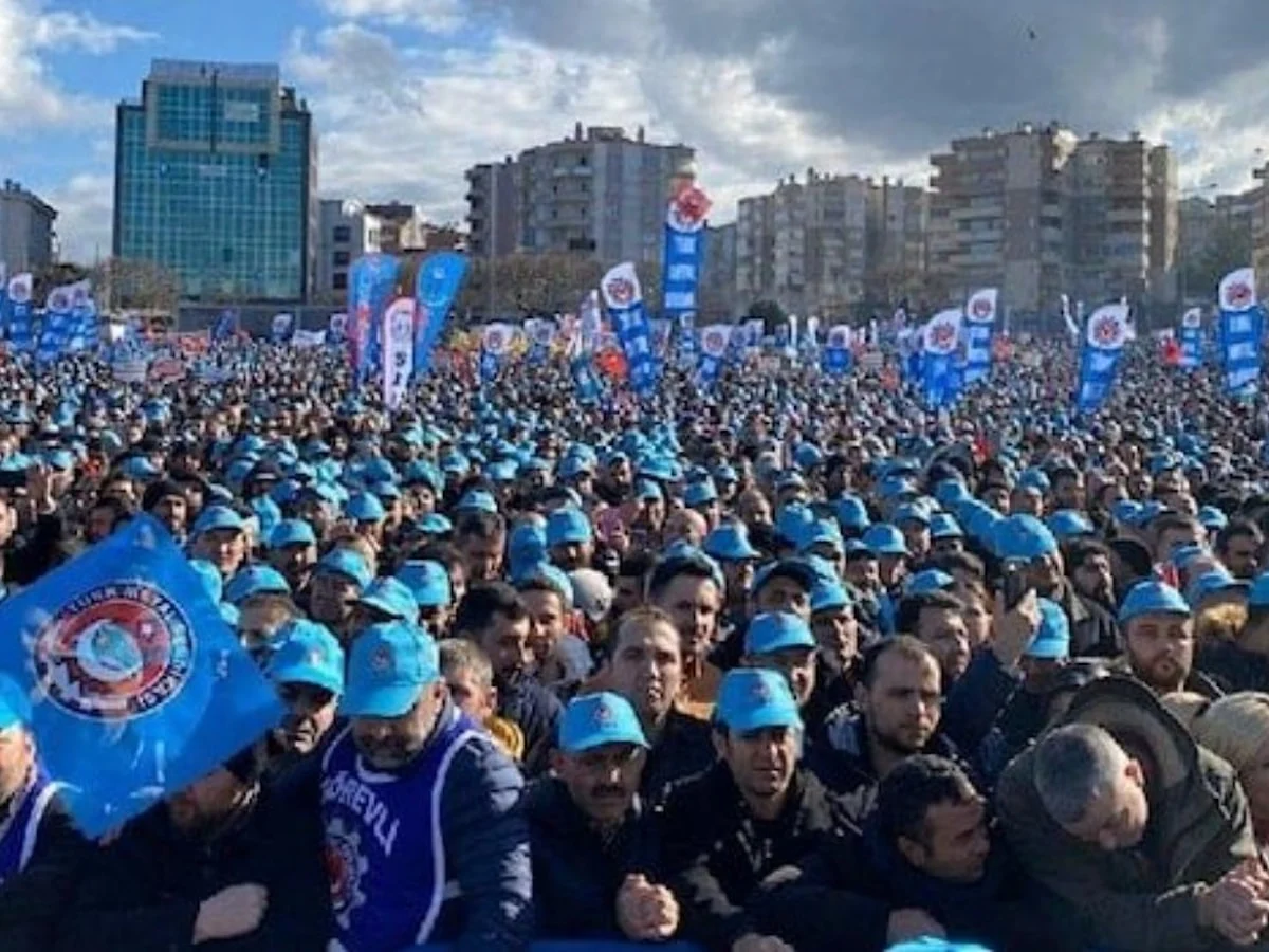 Metal İşçileri İçin Toplu Sözleşme Teklifi Açıklandı: İlk 6 Ayda Yüzde 80 Zam