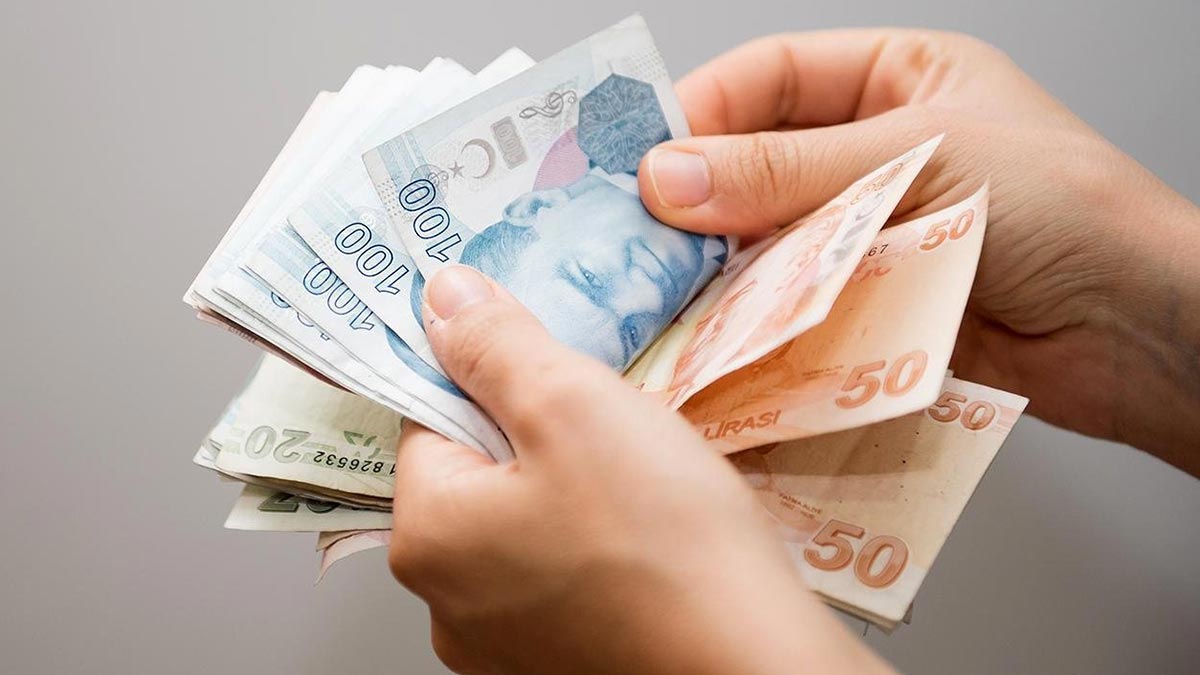 Faizsiz Kredi Veren Bankalar Hangileri? 5 Banka Herkese 25.000 TL'ye Kadar Faizsiz Kredi Veriyor