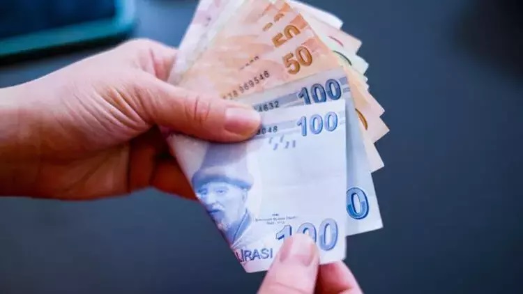 Ziraat Bankası ve Vakıfbank'tan Müjdeli Haber: Cüzdanında Kartı Olanlar için Özel Düşük Faizli İhtiyaç Kredisi Kampanyası!