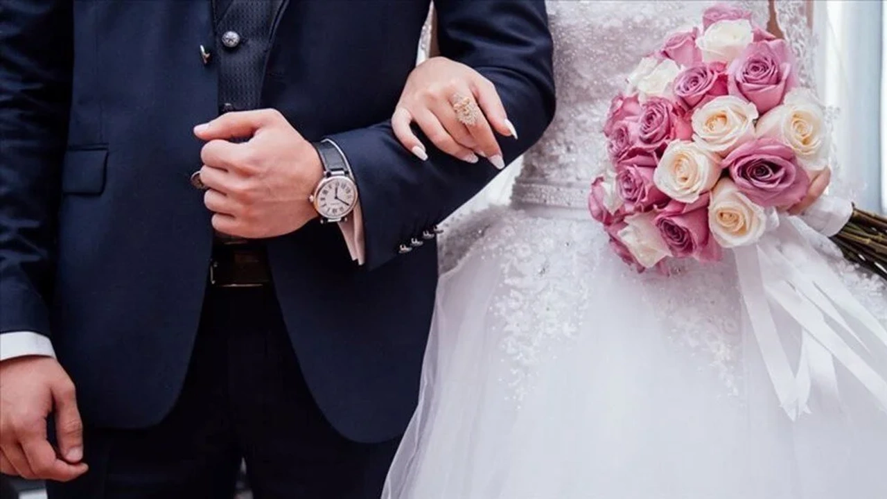 Faizsiz Evlilik Kredisi Fırsatı! Başvuru Şartları ve Detayları Belli Oldu! 2 Yıl Boyunca Geri Ödemesiz Faizsiz Destek