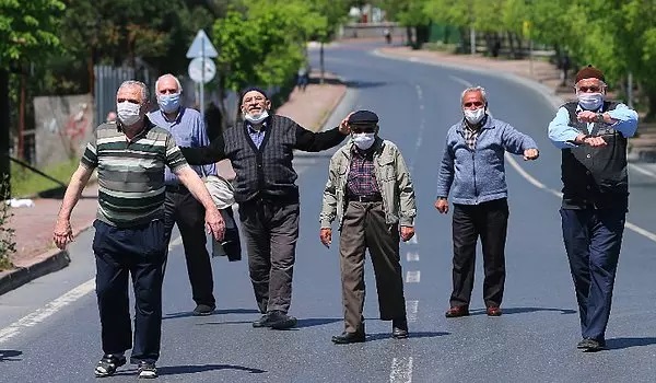 50 Yaş Üzerine Bedava! Artık Haftanın 3 Günü Boyunca Ücretsiz Olacak: Ekim Ayı Boyunca Keyfini Çıkarın