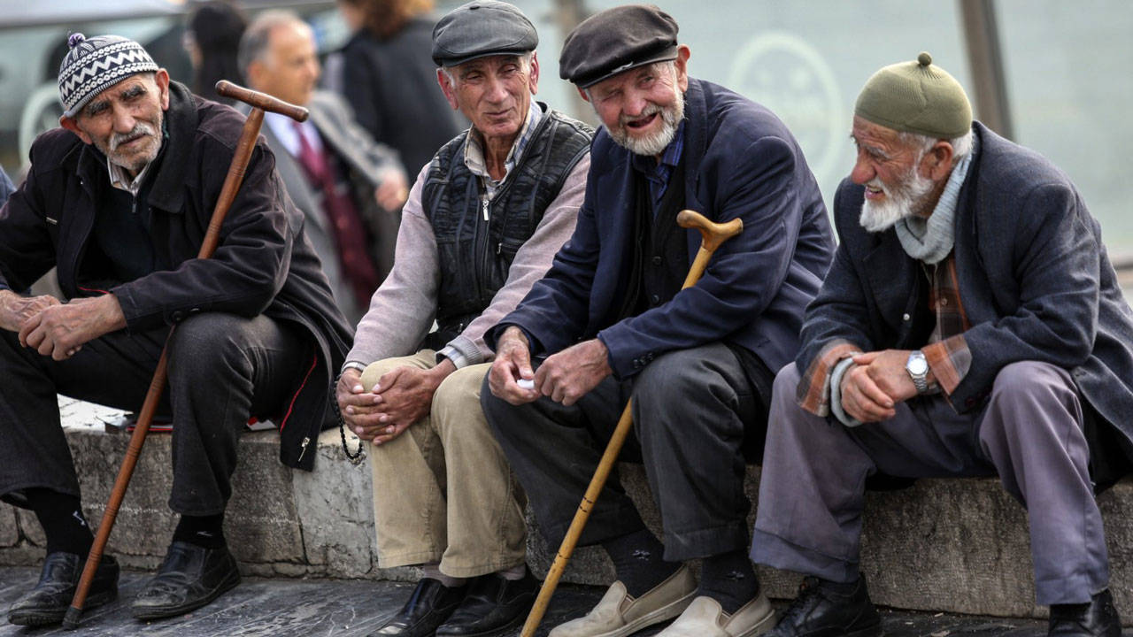 Artık Emekli Vatandaşlara 81 İlde Ücretsiz Oldu! Devlet Tarafından Pek Çok Hizmet Ücretsiz Olarak Verilecek