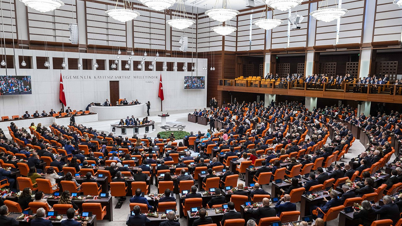 12 Yıl Sigortalılık Süresini Tamamlayana Erken Emeklilik! Formül Hazır, Dilekçenizi Hazırlayın