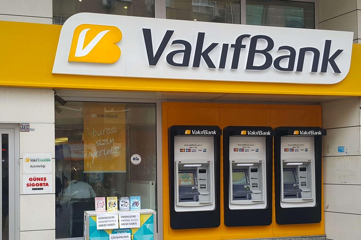 Vakıfbank'tan TC Vatandaşlarına Özel Yüzde 0,99 Faizle İhtiyaç Kredisi! Bu Fırsat Bir Daha Gelmez