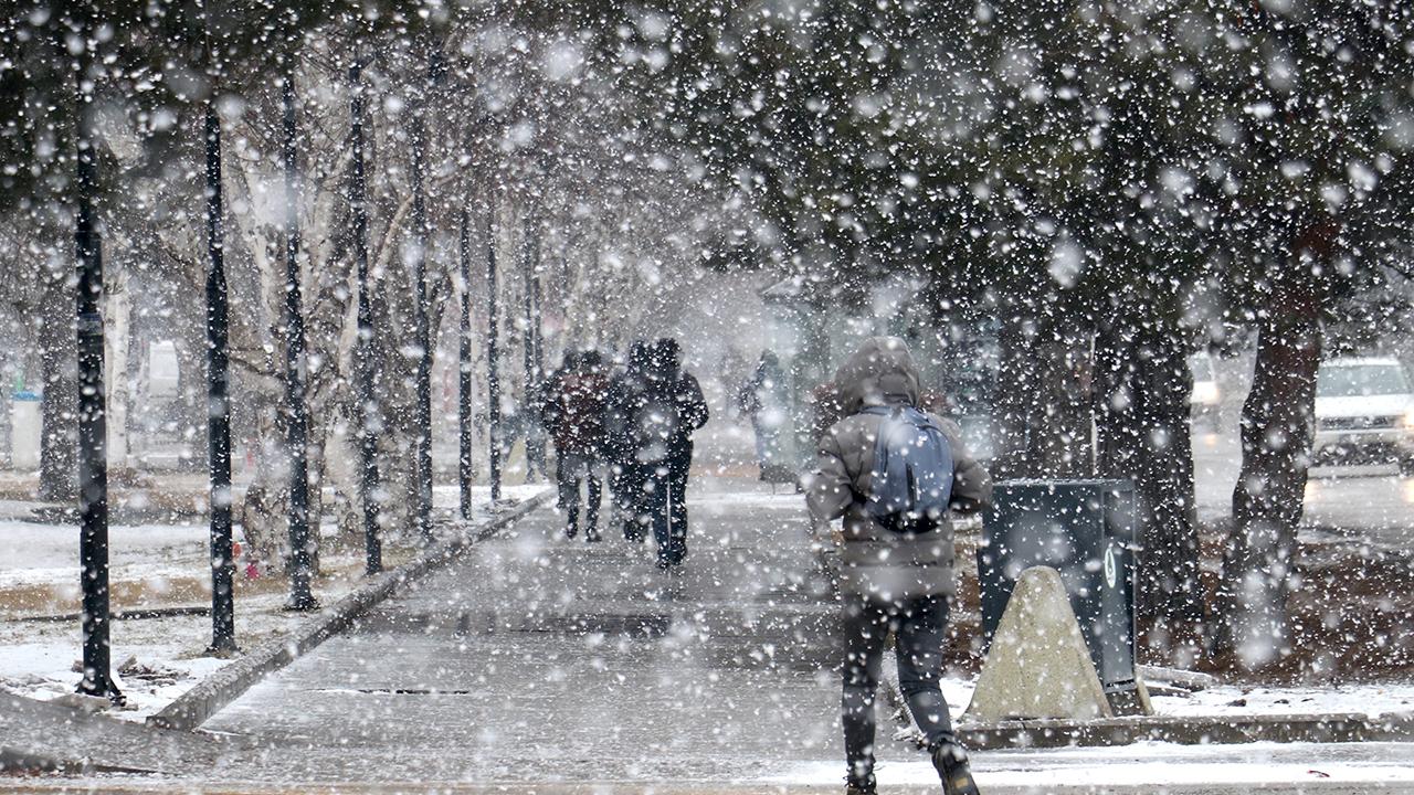 Türkiye'yi Soğuk Kış Esir Alacak! Meteoroloji'den Bu 13 İl İçin Kötü Haber! 10 Derece Birden Düşecek
