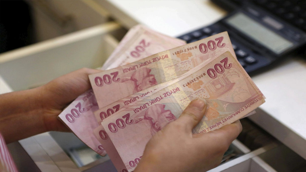 Ziraat Bankası, Vakıfbank ve Halkbank 3000 TL'ye Hediye Para Dağıtacak! Kişi Başı Herkes Bir Kere Alabilir