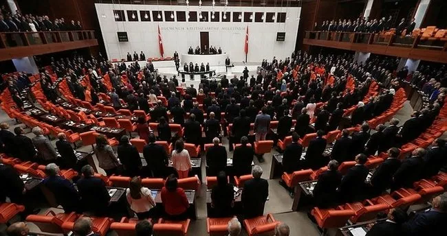 Erken Emeklilik Mecliste: Tüm Vatandaşları İlgilendiren Emeklilik Sürprizi! Ev hanımları, BAĞKUR Affı, 3600 Ek Gösterge