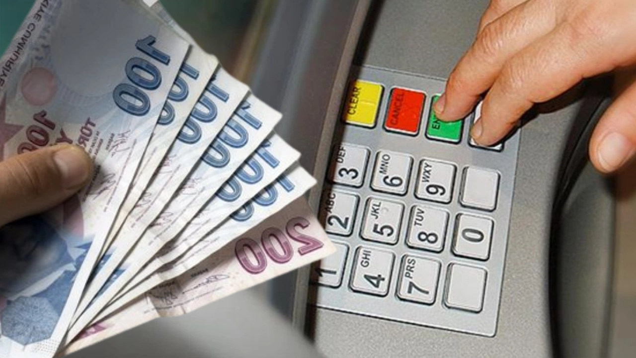 KESİN ONAYLI! Emekliler, ATM'ye Giderek 30 Bin TL Daha Alacak