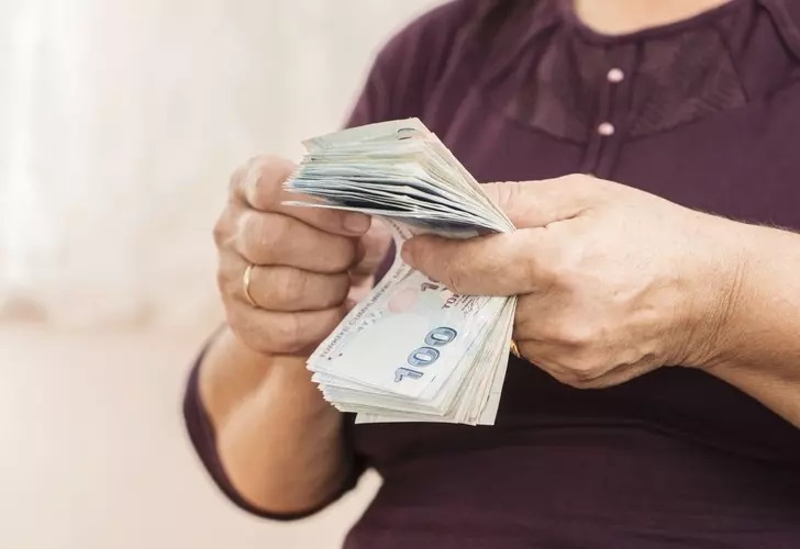 Emekliye 3.000 TL Daha Yatacak! Resmi Açıklama Geldi! İşte Ödeme Tarihi