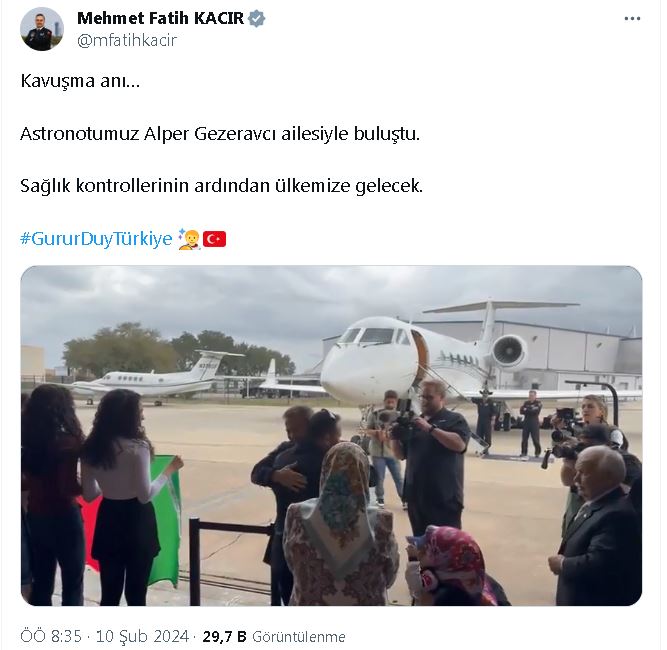 Alper Gezeravcı, ailesi tarafından karşılandı