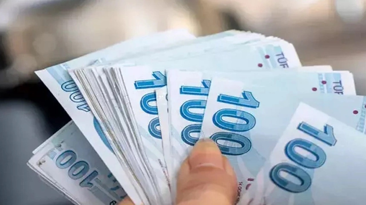 Emeklilere Özel 200.000 TL Kredi: Ziraat Bankası, Garanti BBVA ve Akbank'tan Büyük Destek!