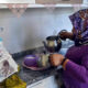 Ev Hanımlarına, Annelere Sosyal Yardım! 2,200 TL Destek Verilecek