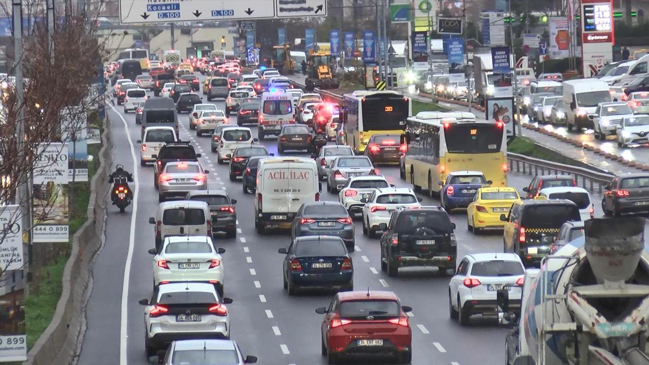 1 Mayıs’ta Yürürlüğe Girecek: Otomobil Sahiplerine Kötü Haber! Yüzde 30 Zam Geliyor