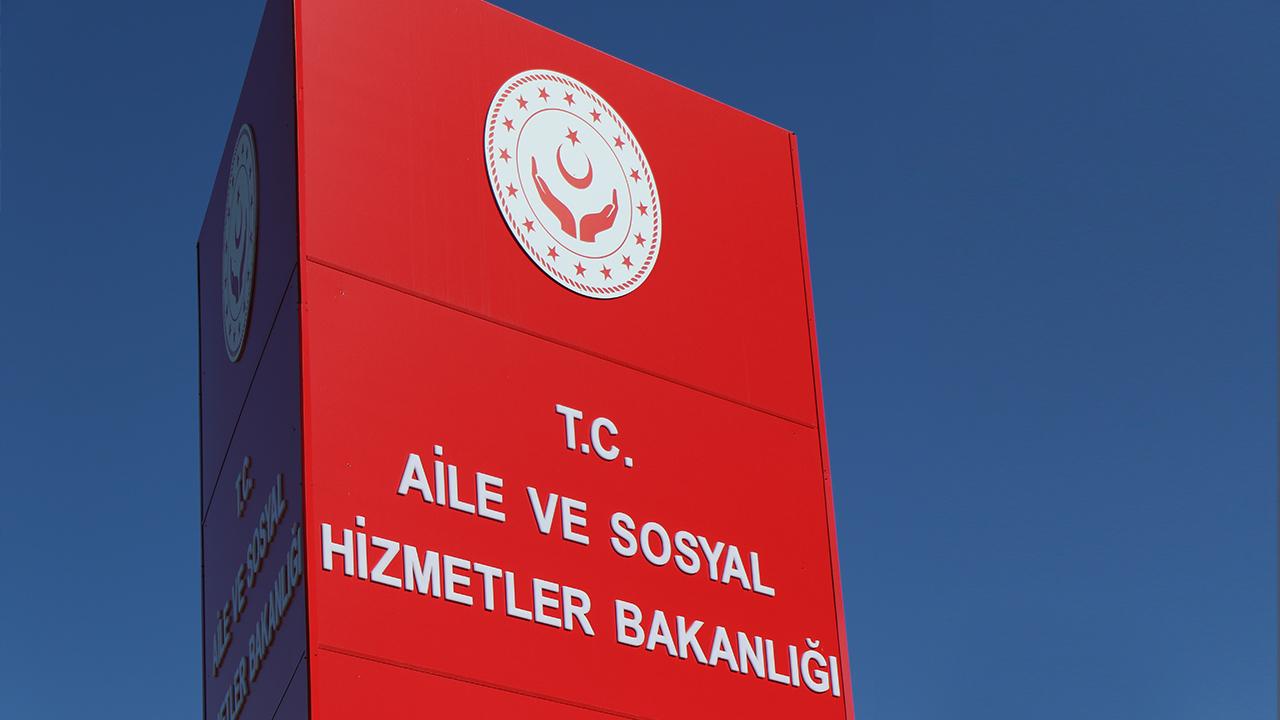 Aile ve Sosyal Hizmetler Bakanlığı, 1489 Personel Alımı İçin Başvurular Başladı! İş Arayanlar Başvurabilir