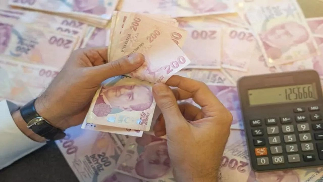 Mevduat Faizleri Son Durum: En Yüksek Faizi Veren Bankalar? 100 Bin TL'nin Aylık Getirisi Ne Kadar?