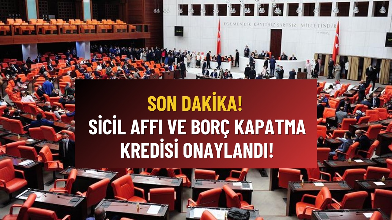 Sicil Affı ve Borç Kapatma Kredisi: Borçlu Vatandaşlara Müjde! Kredi veya kredi kartı borcu olan milyonlarca kişi için sevindirici haber geldi. TBMM’den onaylanan sicil affı ve borç kapatma kredisi düzenlemeleri, borç yükü altında ezilen vatandaşlara büyük bir rahatlama sağlayacak. Artık kredi notu düşük olanlar kara listeden çıkacak, borcu olanlar ise borçlarını kolayca kapatabilecek. İşte yeni düzenlemelerin detayları… Sicil Affı ve Borç Kapatma Kredisi Nedir? Sicil affı, bankaların kara listesinde olan ve kredi borcu nedeniyle finansal zorluk yaşayan kişilerin sicilini temizlemeyi amaçlayan bir düzenlemedir. Bu düzenleme sayesinde, kara listeye giren milyonlarca kişi yeniden finansal özgürlüğüne kavuşabilecek. TBMM’de kabul edilen yeni düzenlemeler, vatandaşların borçlarını yapılandırmasına ve kredi sicillerini iyileştirmesine olanak tanıyor. Sicil Affı Kimleri Kapsıyor? Sicil affı, bankalardan kredi çeken ve kredi kartı borçlarını ödeyemeyen kişileri kapsıyor. Pandemi sonrası artan borçlar nedeniyle birçok kişi bankaların kara listesine girmişti. Bu af, kara listeye girenlerin kredi sicilini olumsuzdan olumluya çevirerek, yeniden kredi ve kredi kartı kullanabilmelerini sağlayacak. Borç Kapatma Kredisi ile Borç Yükünden Kurtulun Sicil affının yanı sıra, Cumhurbaşkanı onaylı borç kapatma kredisi de TBMM’ye sunuldu. Bu kredi, borcunu ödeyemeyen vatandaşlara kamu bankaları tarafından düşük faizli olarak sunulacak. Borç kapatma kredisi sayesinde, vatandaşlar farklı bankalara olan borçlarını tek bir çatı altında toplayarak daha kolay bir ödeme planı oluşturabilecekler. Üst limit 100 bin TL olarak belirlenen bu kredi ile Ziraat Bankası, Vakıfbank ve Halkbank gibi kamu bankalarına başvuranlar, borçlarını tek bir kalemde kapatma fırsatını yakalayacak. Yeni Düzenlemeler Yakında Hayata Geçiyor Sicil Affı Geliyor! Borcu Olanlara Müjde Tarih Belli Oldu