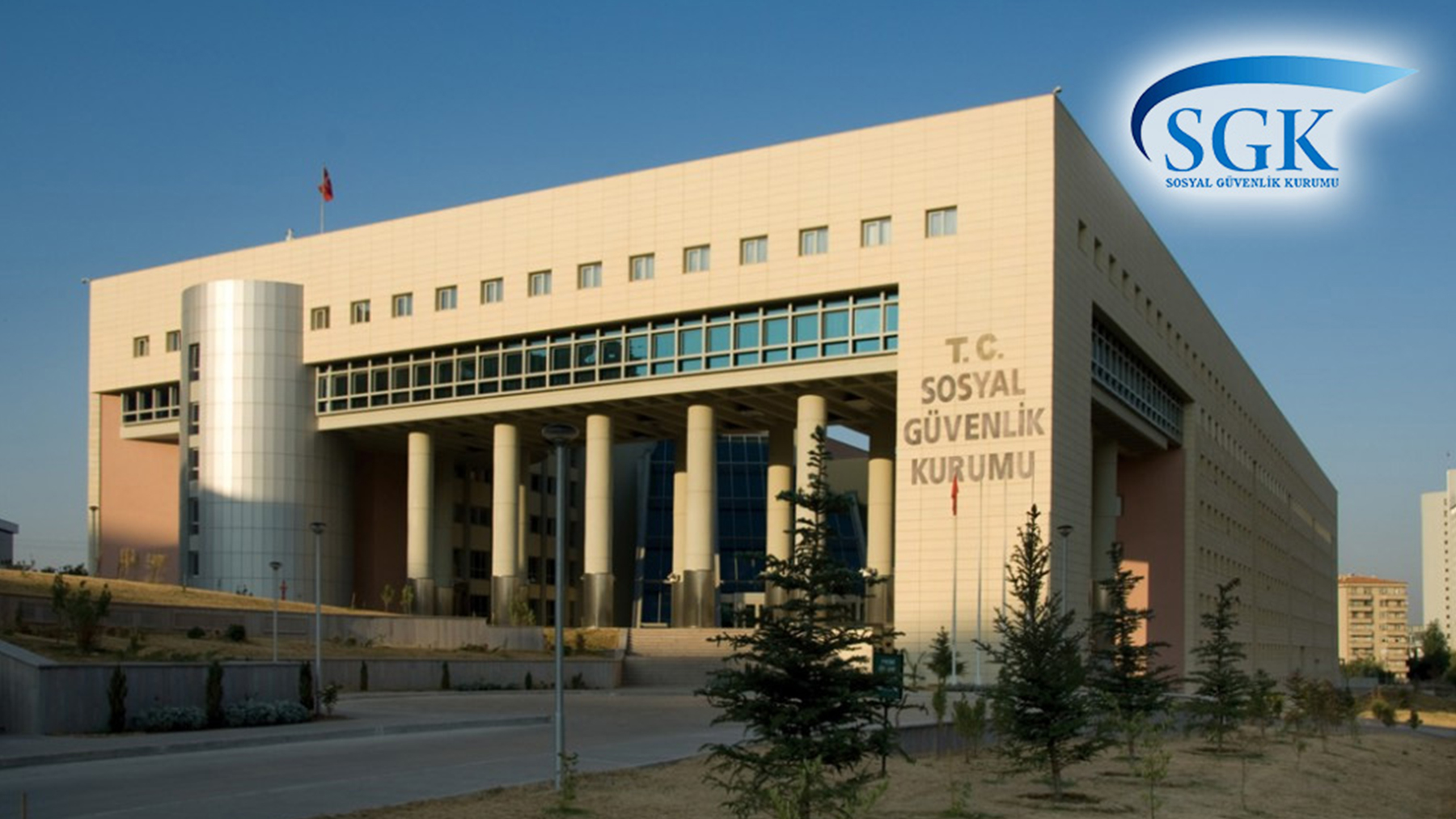 SSK 4A, 4B ve 4C Çalışanları İçin Müjde: SGK'dan Yeni Emeklilik Maaşı Hesaplama Araçları!