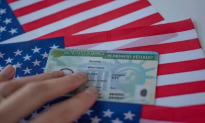 ABD'de vatandaşlık hakkı elde etme şansı sunan Green Card (Yeşil Kart) başvuruları için geri sayım sürüyor. Green Card başvuruları her yıl belli dönemlerde yapılıyor. Peki, Green Card başvuruları ne zaman başlayacak, başvuru tarihi açıklandı mı? 2024 Green Card başvuru sonuçları ne zaman açıklanacak? İşte detaylar...