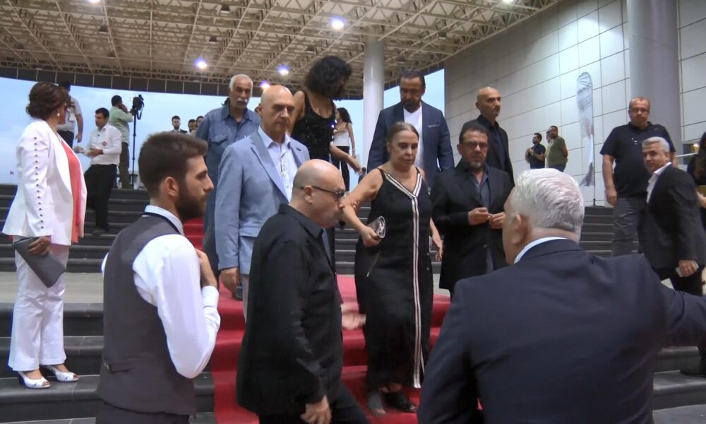 CHP'li Belediyeye 2 Milyon 598 Bin TL Ceza! 150 Ton Çöpü Yol Kenarına Dökmüştü