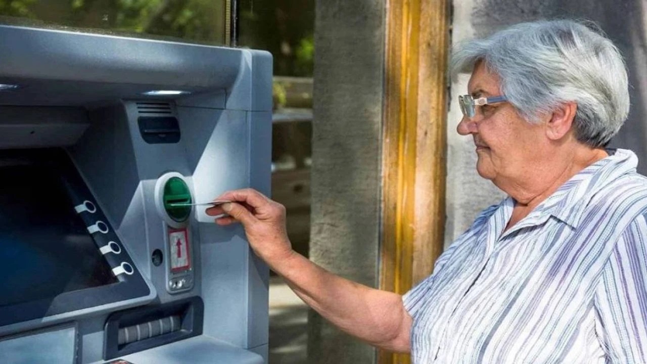 Emekliye müjde! Bu şartı sağlayan çift maaş alacak