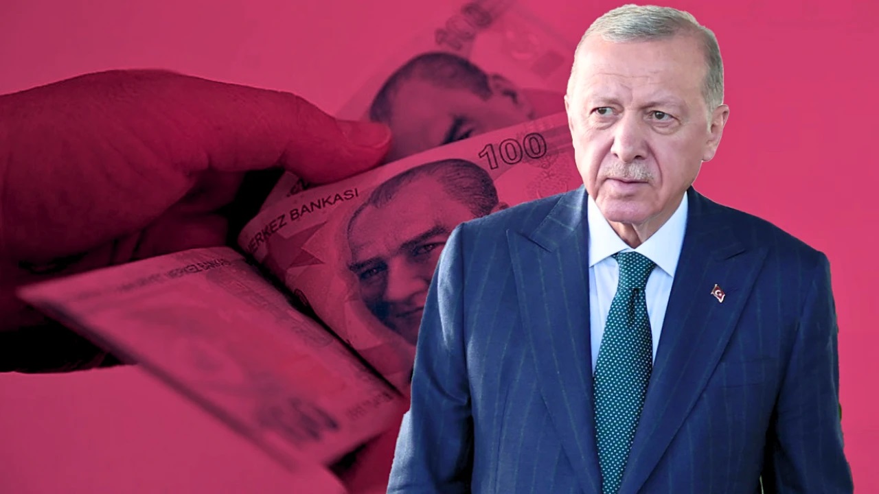 Türkiye'de görülen yüksek enflasyon, milyonlarca emeklinin maaşının erimesine neden oldu. Emekliler, yapılacak intibak düzenlemesi ile maaş hesaplama sisteminin kökten değişmesini isterken, yeni yılda emeklilik sistemine ilişkin atılması planlanan adımlar ortaya çıktı.