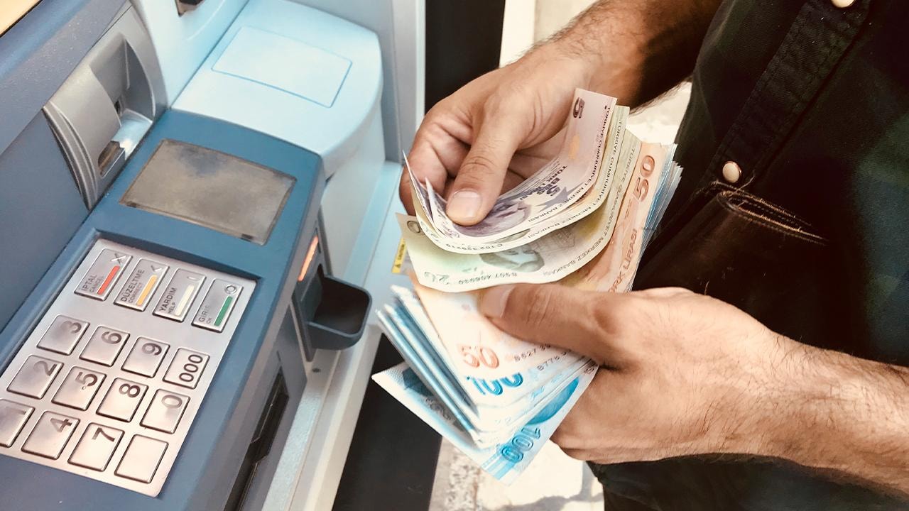 Yarından itibaren geçerli olacak: ATM'lerde bir devir değişiyor