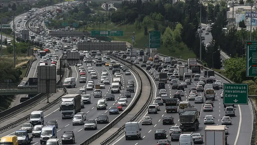 İstanbul'da Bugün Hangi Yollar Trafiğe Kapalı?